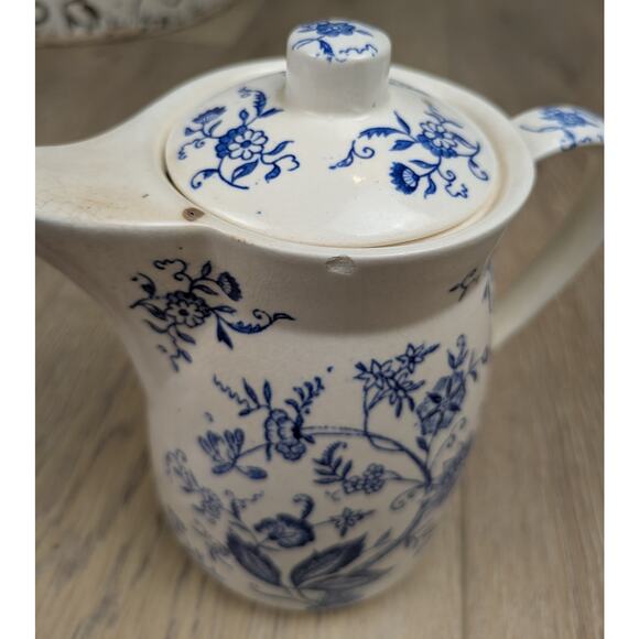 Vintage Blue Onion Ceramic Ironstone Electric Tea Pot White Blue Floral - Picture 5 of 11